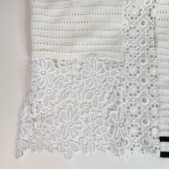 FRENCH CONNECTION Women Small Textured White Knit V-Neck Sweater Generous Sizing - Picture 10 of 16